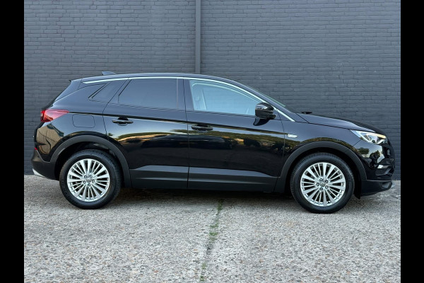 Opel Grandland X 1.2 Turbo Business Executive