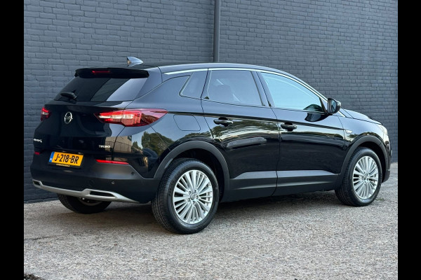 Opel Grandland X 1.2 Turbo Business Executive