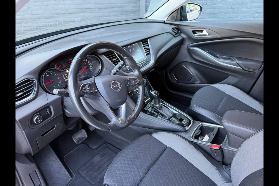 Opel Grandland X 1.2 Turbo Business Executive