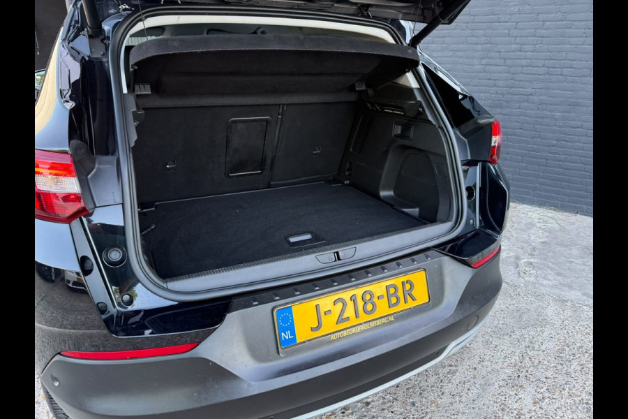 Opel Grandland X 1.2 Turbo Business Executive