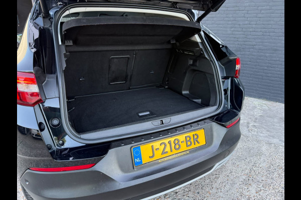Opel Grandland X 1.2 Turbo Business Executive