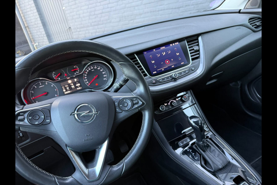 Opel Grandland X 1.2 Turbo Business Executive