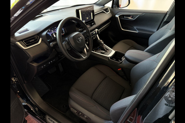 Toyota RAV4 2.5 PLUG-IN HYBRID AWD 306PK 1500KG TREKGEW. HEADUP SPIEGEL.CAM LED ELEK.KLEP STUUR/STOELVERW. V+A PHEV PLUG IN