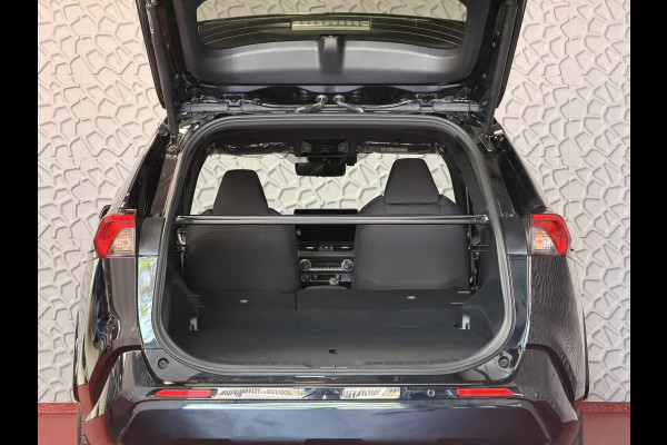 Toyota RAV4 2.5 PLUG-IN HYBRID AWD 306PK 1500KG TREKGEW. HEADUP SPIEGEL.CAM LED ELEK.KLEP STUUR/STOELVERW. V+A PHEV PLUG IN
