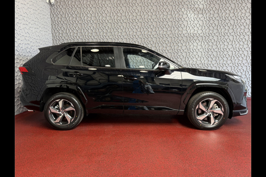 Toyota RAV4 2.5 PLUG-IN HYBRID AWD 306PK 1500KG TREKGEW. HEADUP SPIEGEL.CAM LED ELEK.KLEP STUUR/STOELVERW. V+A PHEV PLUG IN