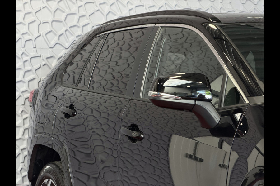Toyota RAV4 2.5 PLUG-IN HYBRID AWD 306PK 1500KG TREKGEW. HEADUP SPIEGEL.CAM LED ELEK.KLEP STUUR/STOELVERW. V+A PHEV PLUG IN