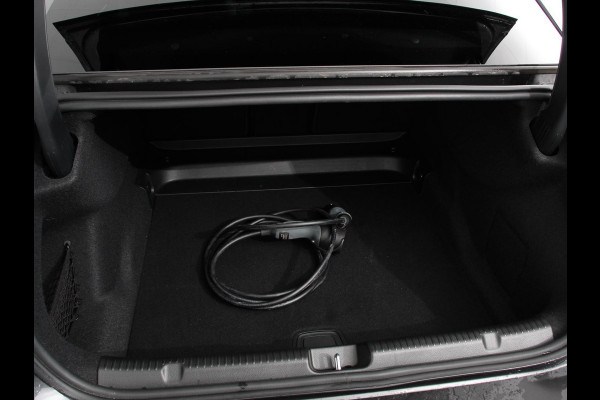 Mercedes-Benz EQE 350 AMG Line Edition Advanced Plus 292 kWh Climate control Adaptieve cruise control Parkeersensoren Achteruitrijcamera Sfeerverlichting Stoelverwarming Keyless LED Navigatie
