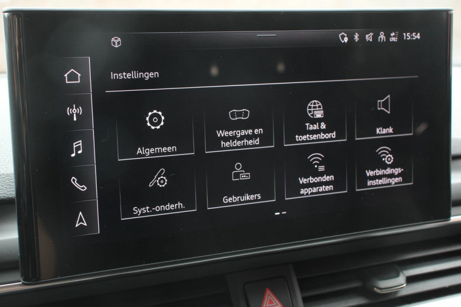 Audi A4 Avant 40 TFSI 204pk Automaat S-Line Black Edition Navigatie Apple Carplay/Android Auto Adaptieve Cruise Control Parkeersensoren Camera Dodehoek Assistent Elektrische Achterklep Stoelverwarming Climate Control
