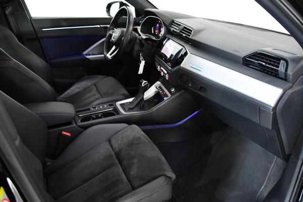 Audi Q3 Sportback 35 TFSI S-line, Pano, Side assist, Blackline