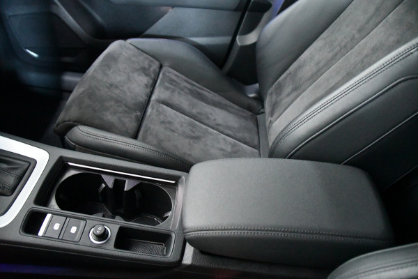 Audi Q3 Sportback 35 TFSI S-line, Pano, Side assist, Blackline