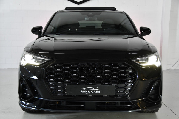 Audi Q3 Sportback 35 TFSI S-line, Pano, Side assist, Blackline
