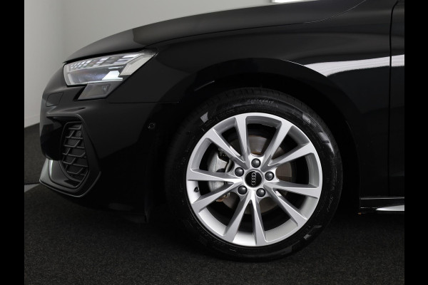 Audi A3 Limousine 35 TFSI S edition 150pk | Panoramadak | Navigatie | 17 inch Lichtmetalen velgen | Licht Pakket | Verlengde garantie