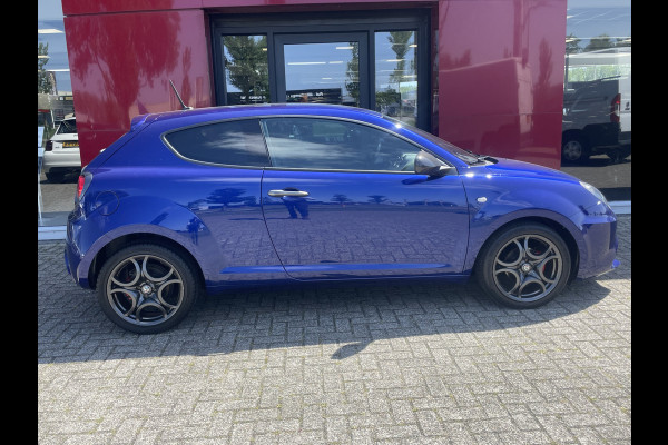 Alfa Romeo MiTo TwinAir Turbo 105PK | Climate/Cruise Control | 17" velgen | Parkeersensoren