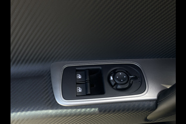 Alfa Romeo MiTo TwinAir Turbo 105PK | Climate/Cruise Control | 17" velgen | Parkeersensoren