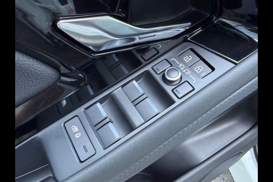 Land Rover Range Rover Evoque 1.5 P300e AWD R-Dynamic S, CarPlay, Leer, LED, Trekhaak