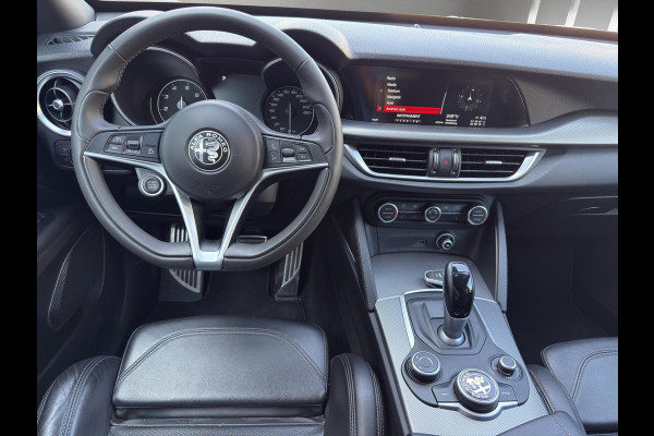 Alfa Romeo Stelvio 2.0 T AWD Super | 20" | Camera | Leder / Sportstoelen | Stuurverw | Elektr. Klep | Afn.Trekhaak | Goed onderhouden |