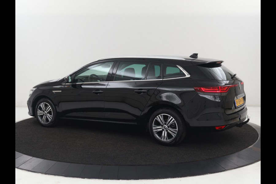 Renault Mégane 1.3 TCe Intens | Leder | Carplay | Head-Up | Stuurverwarming | Keyless | Camera | Full LED | Navigatie | Memory | Parkeerhulp | Cruise control | Climate control | Bluetooth