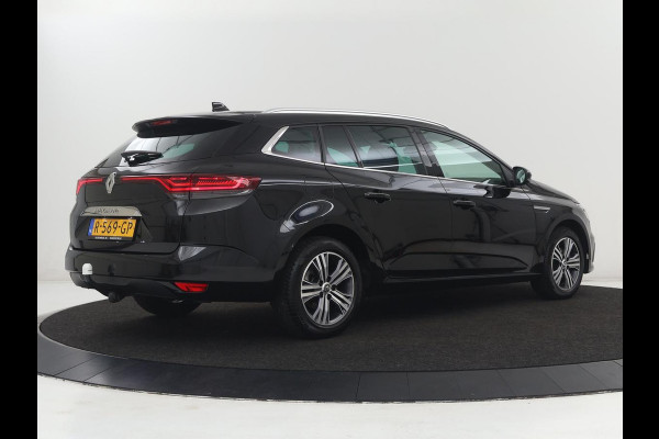 Renault Mégane 1.3 TCe Intens | Leder | Carplay | Head-Up | Stuurverwarming | Keyless | Camera | Full LED | Navigatie | Memory | Parkeerhulp | Cruise control | Climate control | Bluetooth