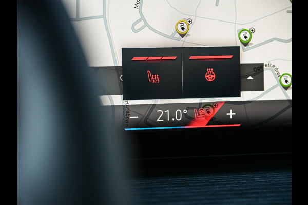 BMW 3 Serie Touring 330e xDrive | Accu 19,5kWh | Trekhaak | Panorama dak  | Active Cruise | Camera  | Ambiance interieur