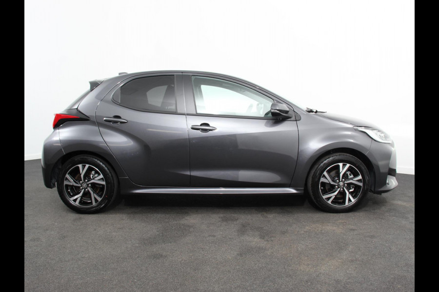 Toyota Yaris 1.5 Hybrid Dynamic Automaat Climate control Cruise control adaptieve LED Achteruitrijcamera Lane assist Apple Carplay/ Android Auto Keyless start