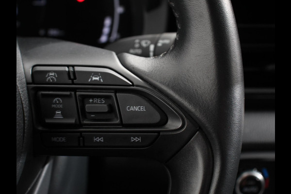 Toyota Yaris 1.5 Hybrid Dynamic Automaat Climate control Cruise control adaptieve LED Achteruitrijcamera Lane assist Apple Carplay/ Android Auto Keyless start
