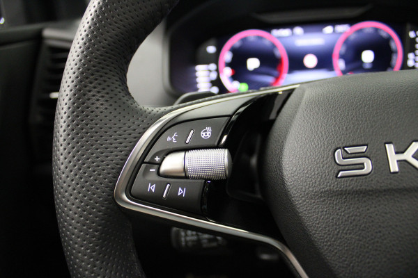 Škoda Karoq 1.5 TSI ACT Sportline Business