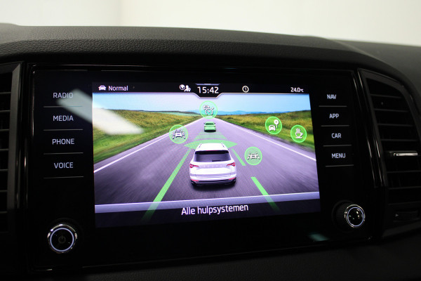 Škoda Karoq 1.5 TSI ACT Sportline Business
