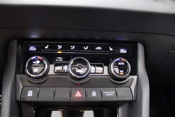 Škoda Karoq 1.5 TSI ACT Sportline Business