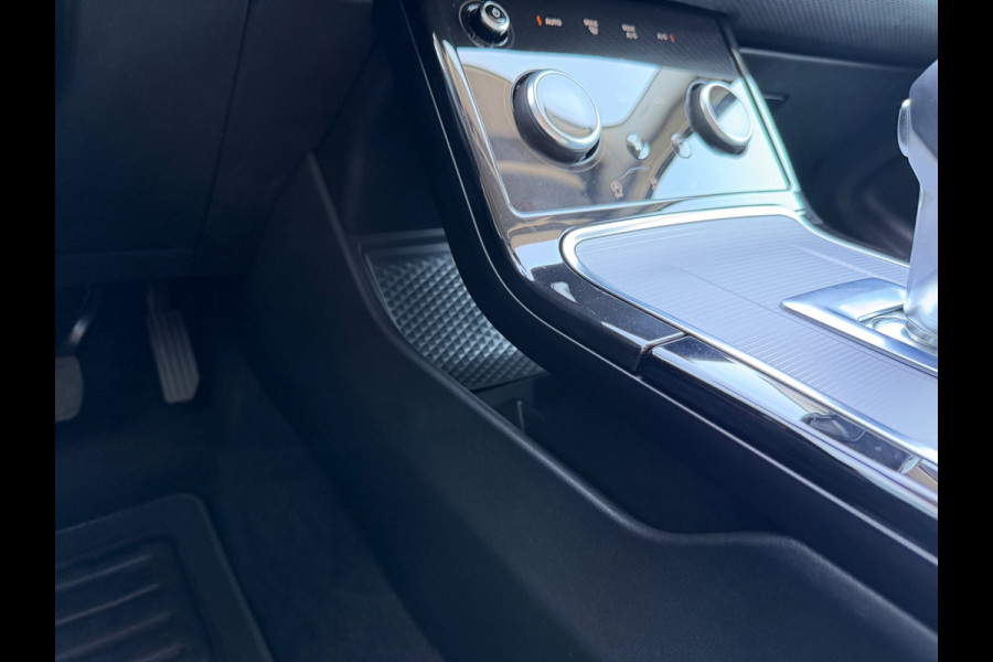 Land Rover Range Rover Evoque 1.5 P300e AWD R-Dynamic S, CarPlay, Leer, LED, Trekhaak