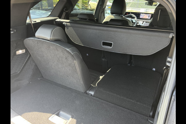 Peugeot E-5008 GT 73 kWh SOH 94%| 7 PERSOONS | COMPLEET UITGEVOERD| STOEL VENTILATIE |WARMTEPOMP| ADAPTIEVE CRUISE CONTROL | 360° CAMERA | ACHTERBANK VERWARMD |STOEL+ STUURVERWARMING| MEMORY STOEL MET MASSAGE| DODE HOEK SENSOR| ELEKTRISCHE ACHTERKLEP