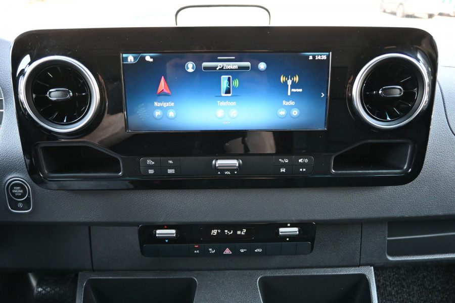 Mercedes-Benz Sprinter 317 CDI L2H2 Pro LED, Geveerde stoel, Navigatie met camera