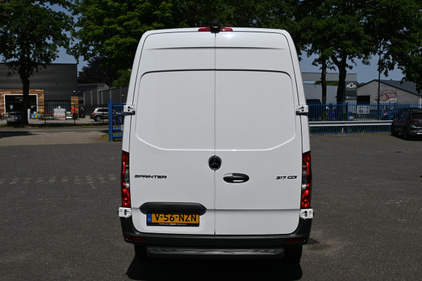 Mercedes-Benz Sprinter 317 CDI L2H2 Pro LED, Geveerde stoel, Navigatie met camera