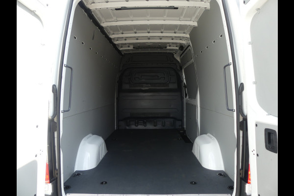 Mercedes-Benz eSprinter 320 L2H2 81kWh Trekhaak/Camera/Navigatie/Standkachel