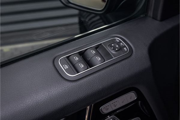 Mercedes-Benz G-Klasse 63 Magnetietzwart - Standkachel - ACC
