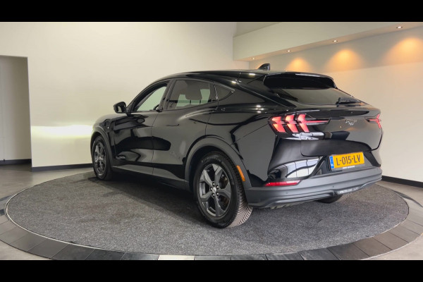 Ford Mustang Mach-E Extended RWD 98 kWh | Cruise control adaptief | Leder interieur | Verwarmde stoelen en stuur | Soh (batterijcheck) Waarde 93,3 %