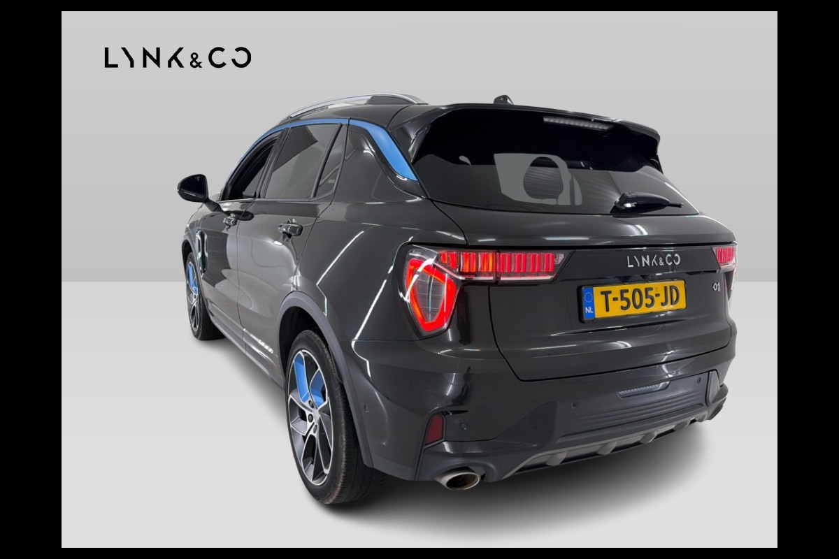 Lynk & Co 01 1.5 PHEV 262PK Adapt.Cruise ZwarteHemel 360° Cam Carplay Plug-in Stoelverw Vol opties!