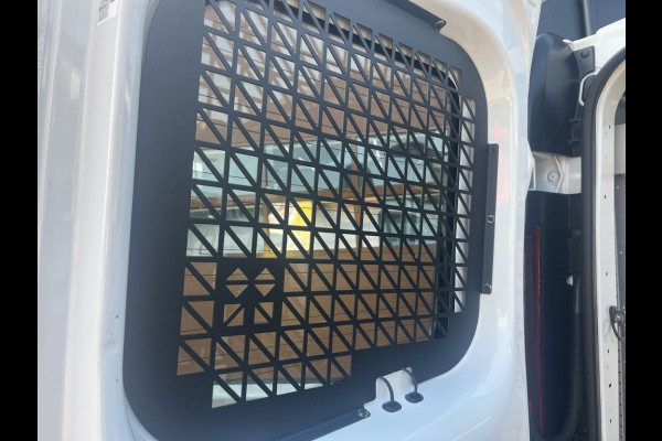 Renault Trafic 2.0 dCi 120pk E6 Comfort BPM Vrij! Lease €253 p/m, Trekhaak, Bott inr., Airco, Navi, PDC, Cruise controle, Onderhoudshistorie aanwezig
