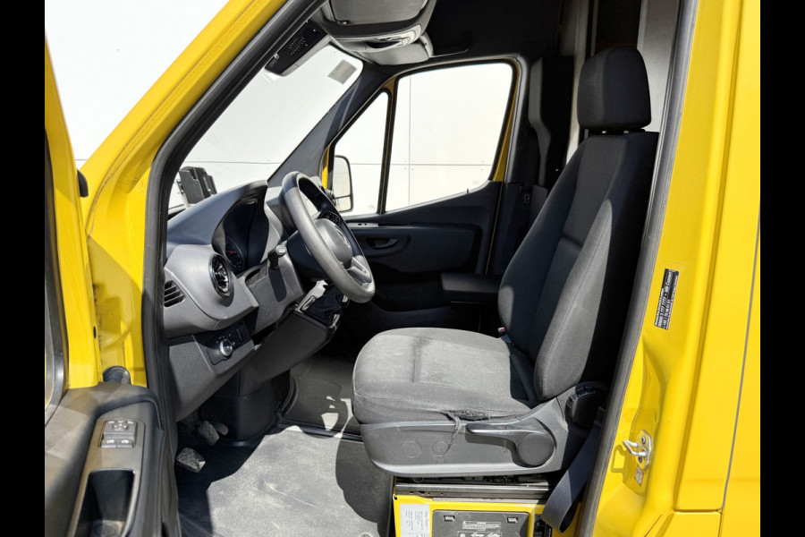 Mercedes-Benz Sprinter 315 1.9 CDI Pakketbus L3H2 Tussenschot met deur LED Climate Control Cruise Control Carplay Camera
