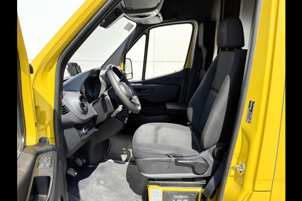 Mercedes-Benz Sprinter 315 1.9 CDI Pakketbus L3H2 Tussenschot met deur LED Climate Control Cruise Control Carplay Camera