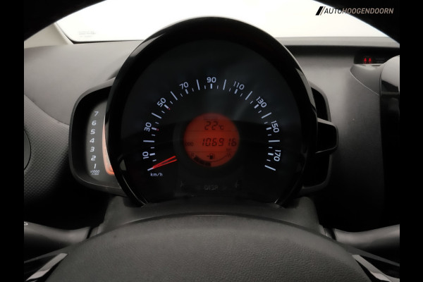 Citroën C1 1.0 VTi Feel (APPLE CARPLAY,AIRCO,LED VERLICHTING,COMFORT-STOELEN,CAMERA,ELEKTRISCHE RAMEN,NIEUWE APK,TOPCONDITIE)
