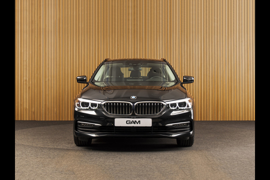 BMW 5 Serie Touring 520i 18 " | LEDER | COMFORTSTOELEN | CAMERA