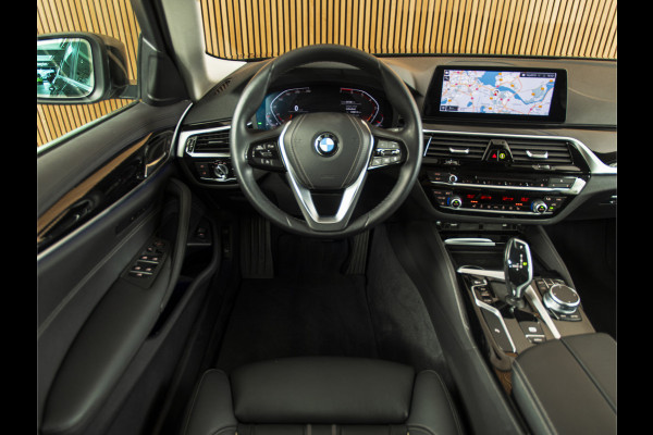 BMW 5 Serie Touring 520i 18 " | LEDER | COMFORTSTOELEN | CAMERA