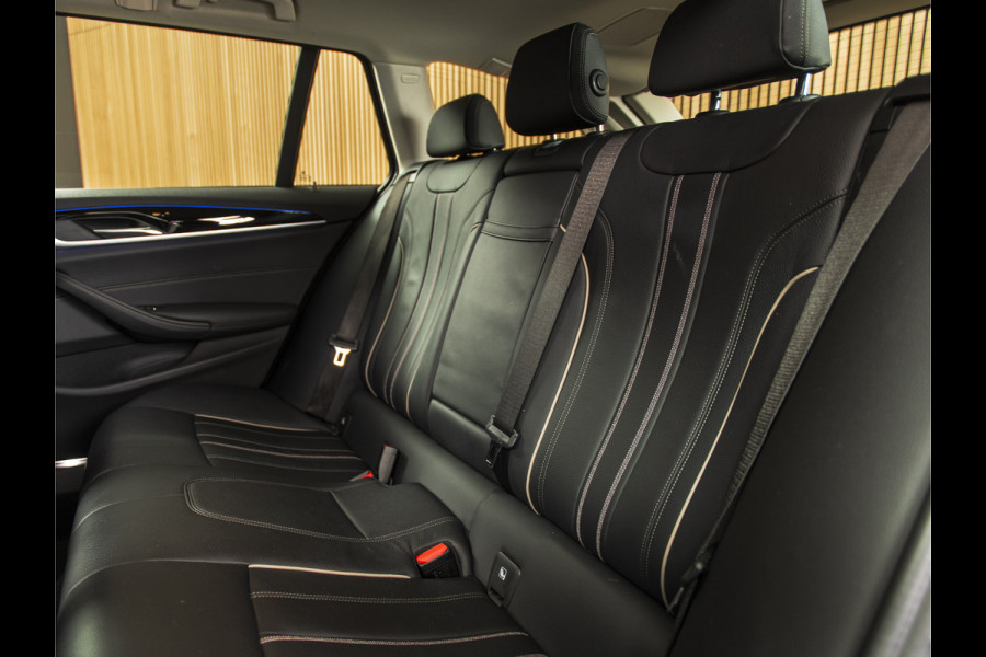 BMW 5 Serie Touring 520i 18 " | LEDER | COMFORTSTOELEN | CAMERA