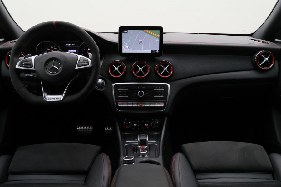 Mercedes-Benz CLA-Klasse AMG 45 4MATIC Memory, Sfeerverlichting, Harmen & Kardon, Apple Carplay, ACC, 19"