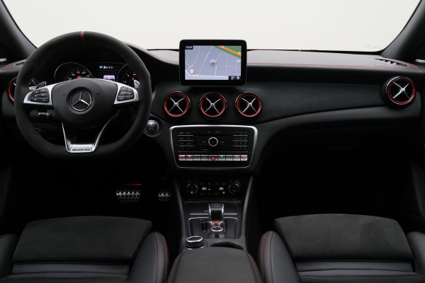 Mercedes-Benz CLA-Klasse AMG 45 4MATIC Memory, Sfeerverlichting, Harmen & Kardon, Apple Carplay, ACC, 19"
