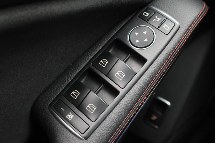 Mercedes-Benz CLA-Klasse AMG 45 4MATIC Memory, Sfeerverlichting, Harmen & Kardon, Apple Carplay, ACC, 19"