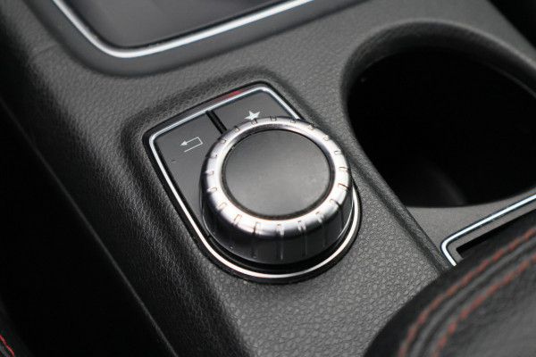 Mercedes-Benz CLA-Klasse AMG 45 4MATIC Memory, Sfeerverlichting, Harmen & Kardon, Apple Carplay, ACC, 19"