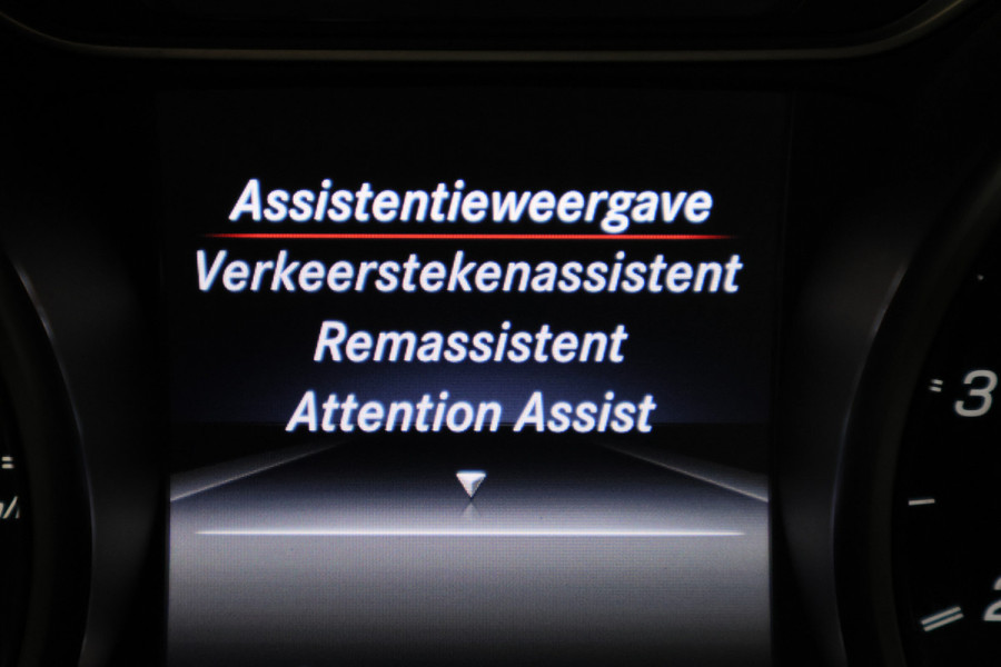 Mercedes-Benz CLA-Klasse AMG 45 4MATIC Memory, Sfeerverlichting, Harmen & Kardon, Apple Carplay, ACC, 19"
