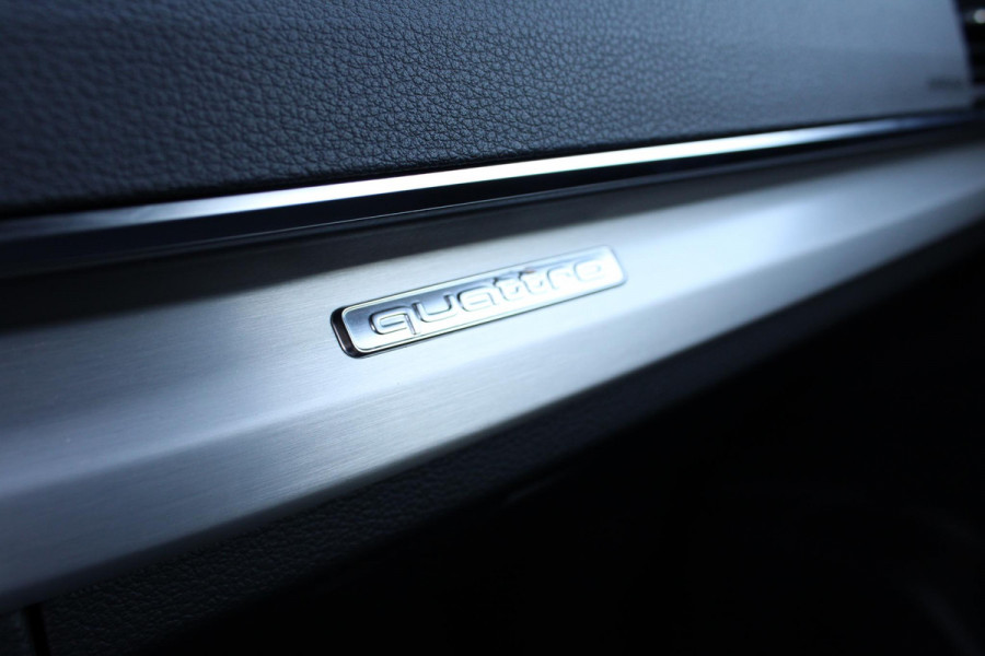 Audi Q5 Sportback 55 TFSI e S edition 367 PK |  Trekhaak | PHEV | 21 inch Audi Sport | Stoelverwarming | S Line | Luchtvering | Bang&Olufsen | Adaptive cruise control | Dodehoeksensoren | Lendesteunverstelling