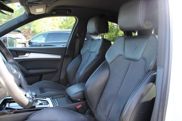 Audi Q5 Sportback 55 TFSI e S edition 367 PK |  Trekhaak | PHEV | 21 inch Audi Sport | Stoelverwarming | S Line | Luchtvering | Bang&Olufsen | Adaptive cruise control | Dodehoeksensoren | Lendesteunverstelling